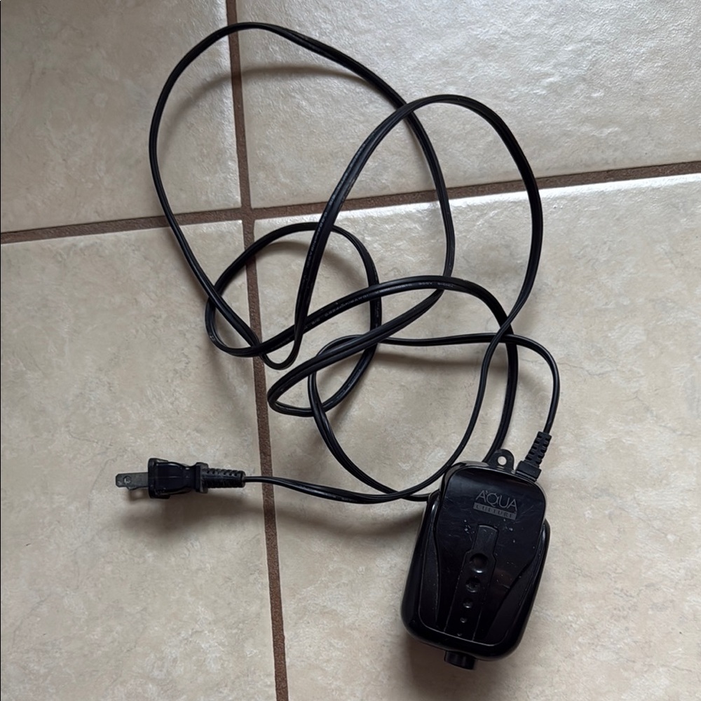 Aqua Culture 5-15 Gallon Single Outlet Aquarium Air Pump